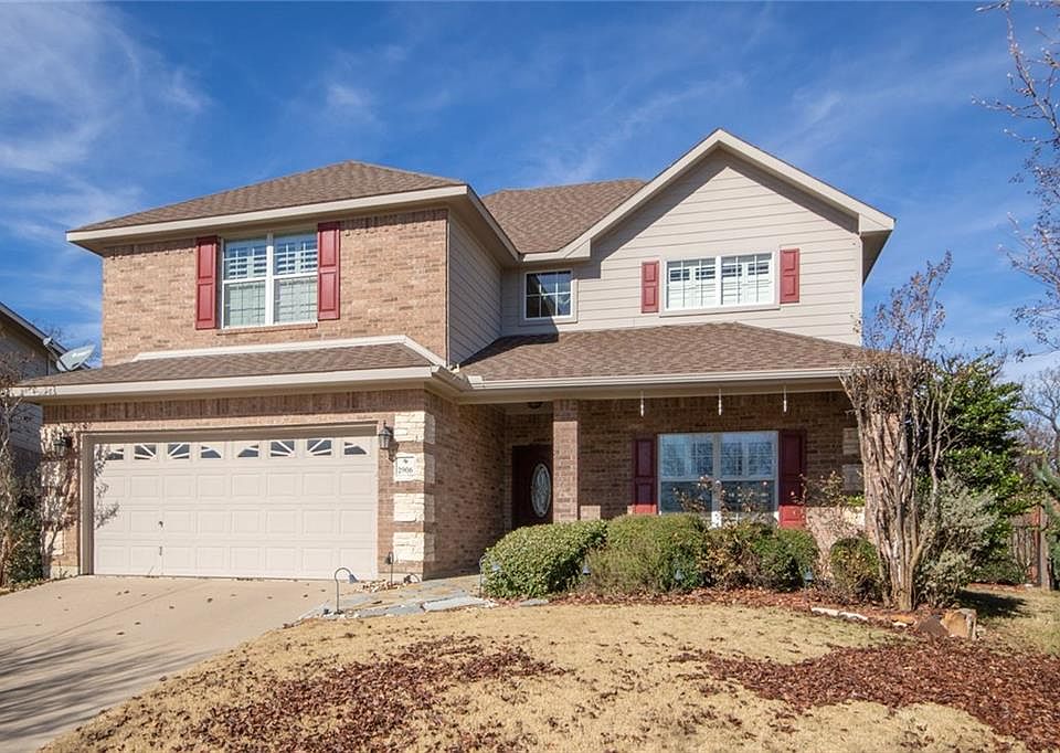 1st image of 2906 Greenway Dr