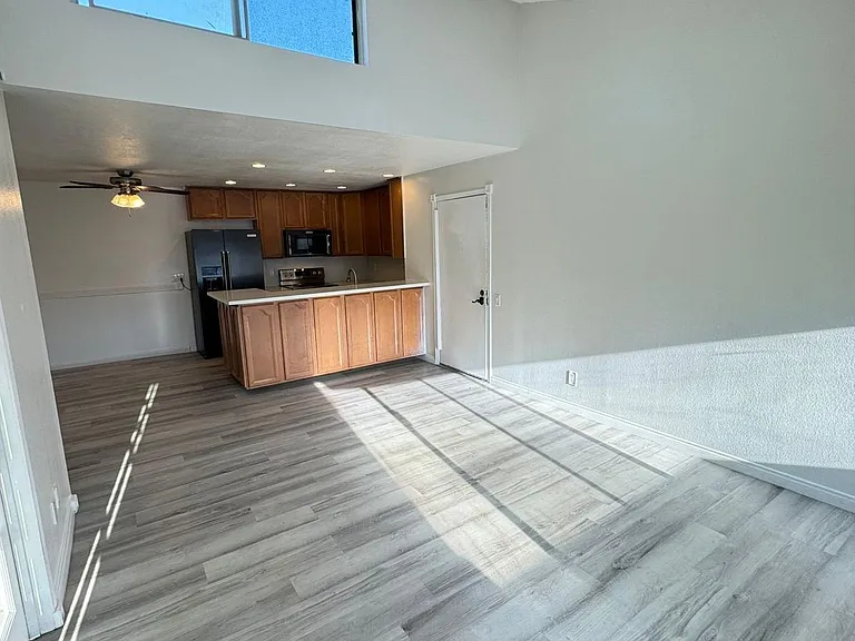 3550 Ruffin Rd #261 — Photo 12