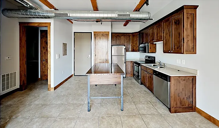 Waukesha Lofts — Photo 24