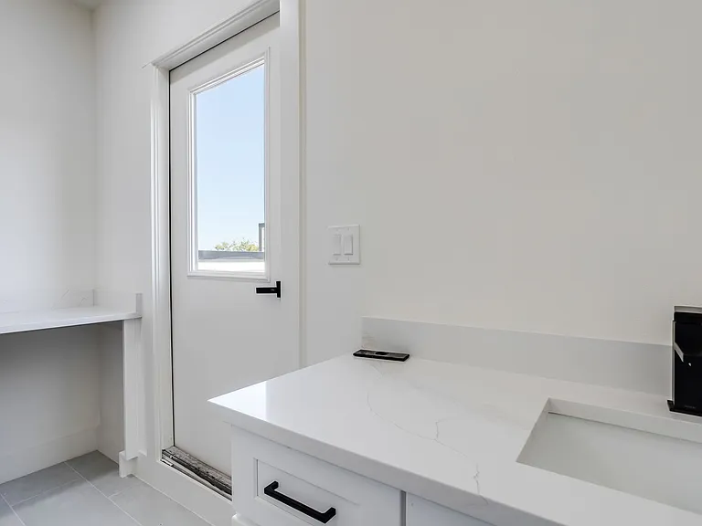 6001 Lewis St #104 — Photo 25