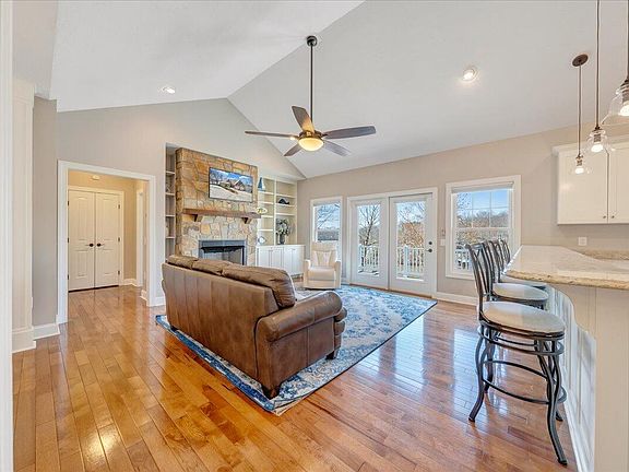 3rd image of 149 Shad Run Dr