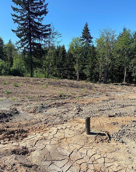 2nd image of 602 Goble Creek Rd #G