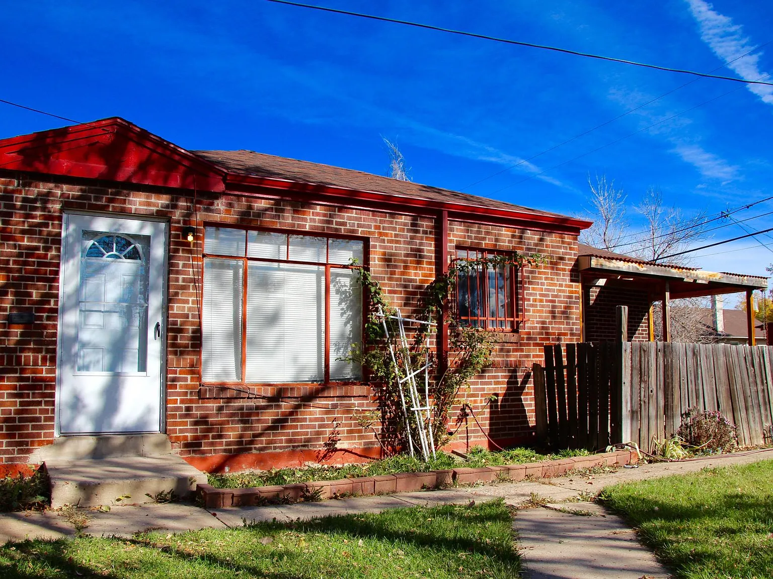 3 bed, 1200 sqft, $2,499 — Photo 2