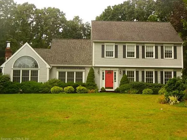 18 Kelsey Springs Dr, Madison, CT 06443