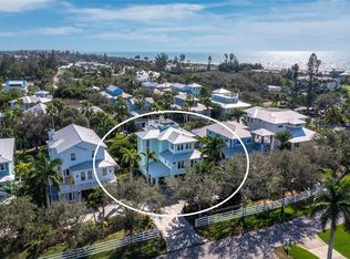 333 Firehouse Ct, Longboat Key, FL 34228
