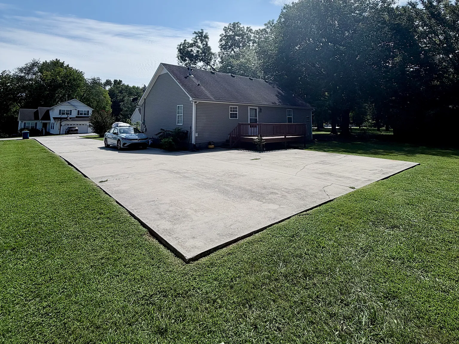 3 bed, 1232 sqft, $1,650 — Photo 3