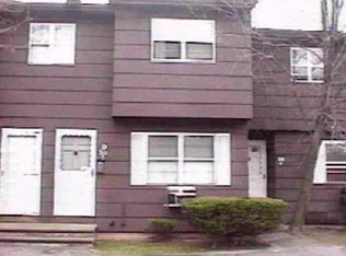 38 Roundtree Dr #5, Naugatuck, CT 06770