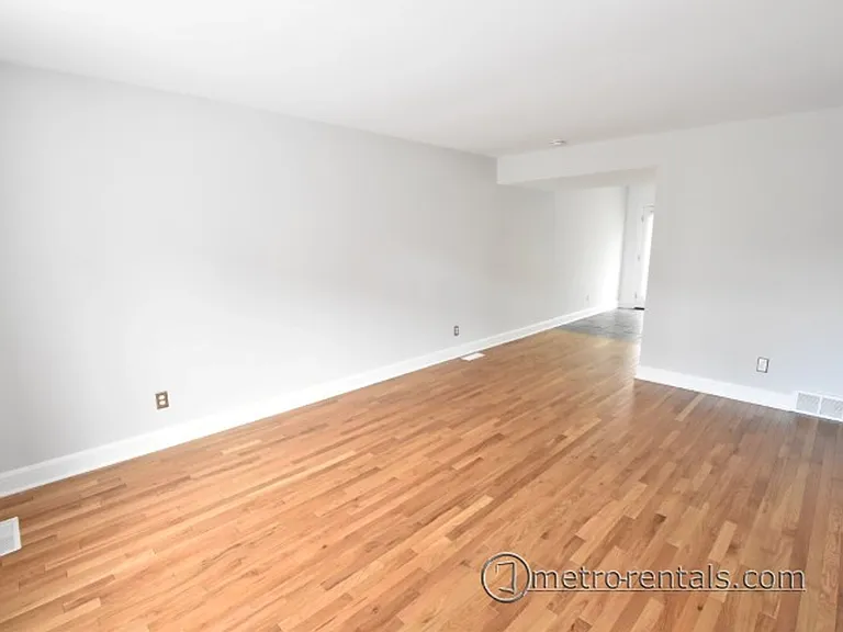 4868-4869 E Moreland Dr #4871 — Photo 6