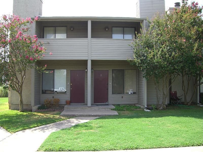 1st image of 1900 Dartmouth St APT B2