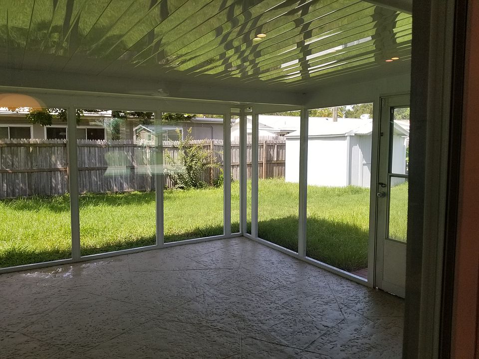 2nd image of 11935 84th Ave