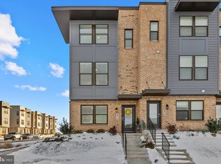 832 Creekway Dr, Frederick, MD 21701