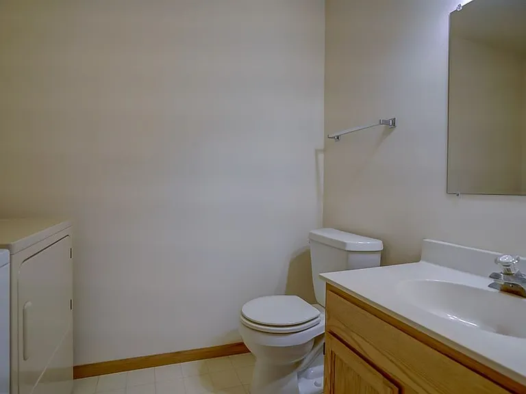 236 Harbour Town Dr — Photo 16