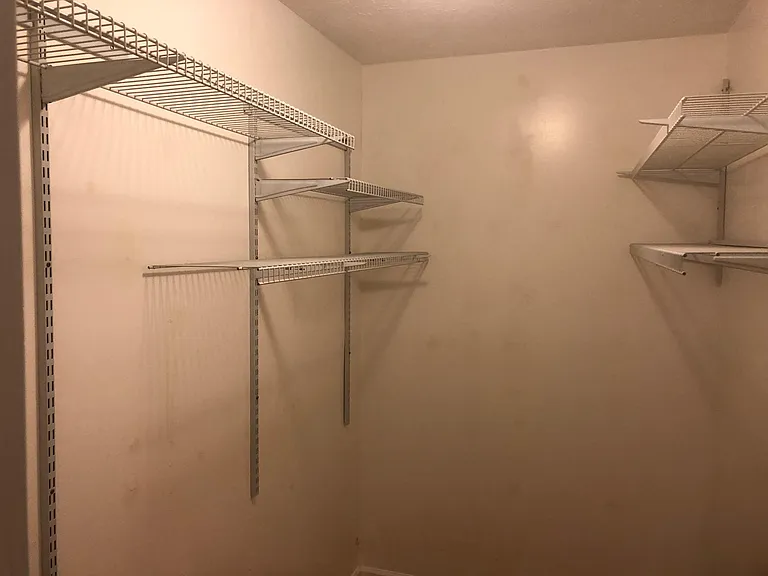 983 Birch Ct — Photo 10