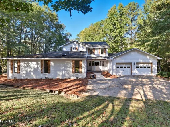 345 Lakeway Dr, Brandon, MS 39047