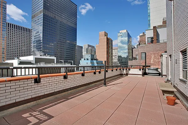 Sold by Corcoran | media 4