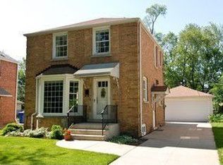 491 Rose Ave, Des Plaines, IL 60016