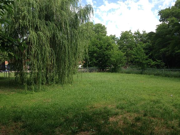 2nd image of 5310 Brookhollow Dr