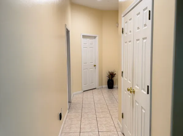 3405 Medallion Rose Ave, Bakersfield, CA 93313