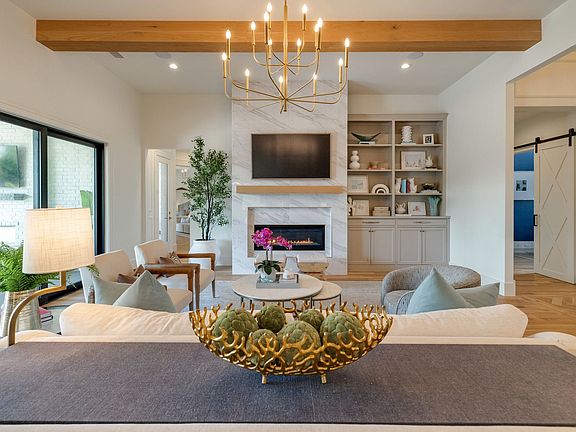 5th image of 405 Crosswood Creek Ct
