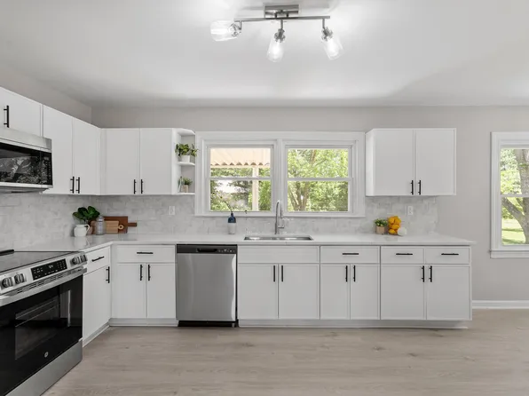 2003 Broadway Rd, Sanford, NC 27330