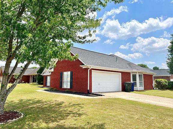 2nd image of 133 Medicine Bend Dr