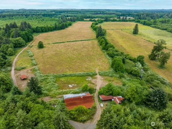 520 Humptulips Valley Road, Hoquiam, WA 98550