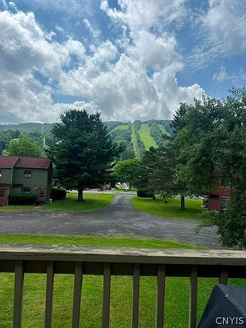 2 bed, 2.0 bath, 872 sqft, $2,250 — Photo 3