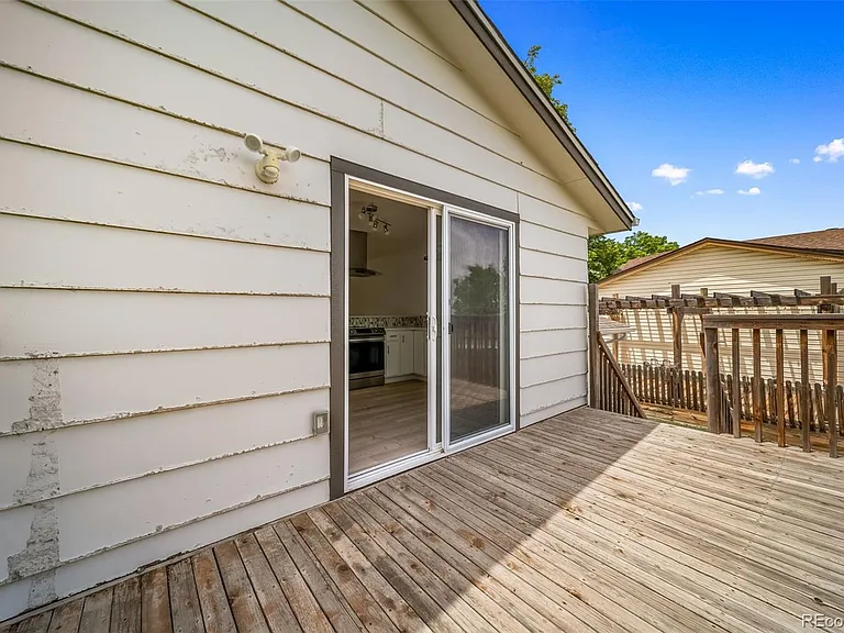 15989 E 18th Pl — Photo 33