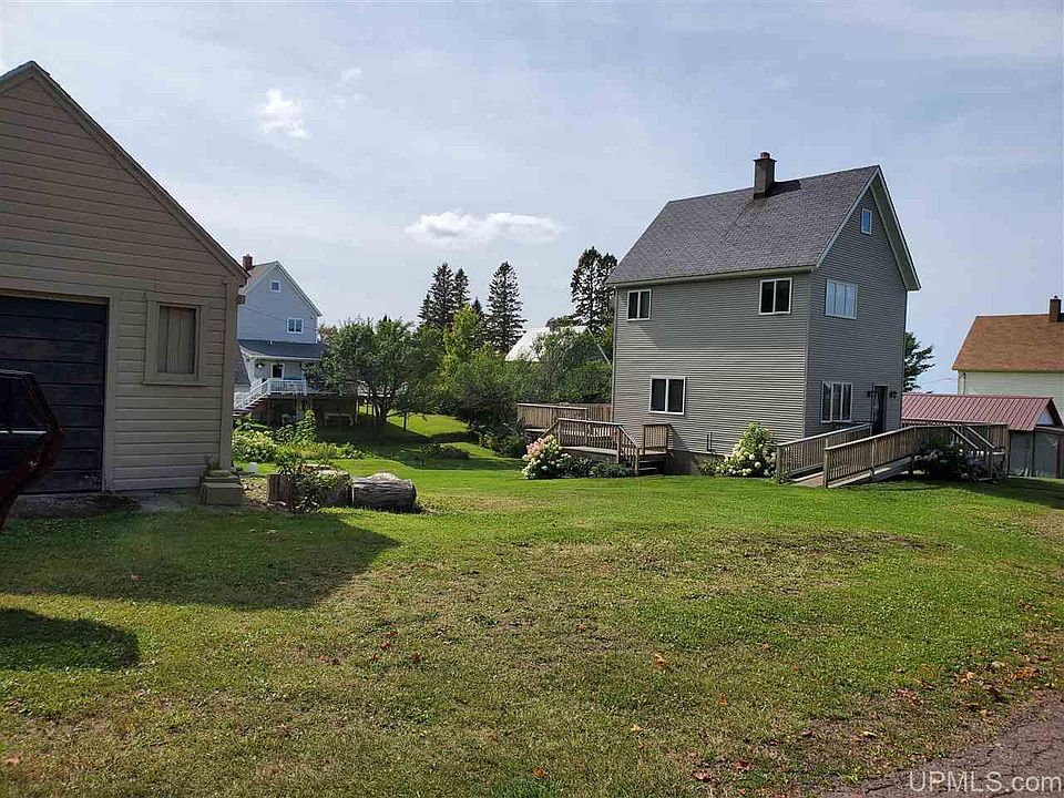 1st image of 8479 2nd St