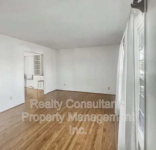3222 S Elm Eugene St — Photo 26