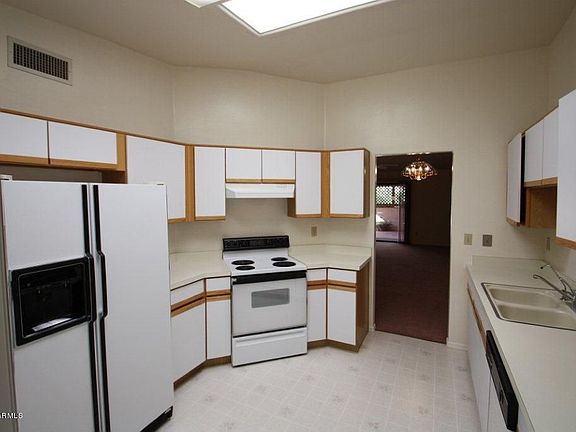 3rd image of 760 W Rushwood Dr
