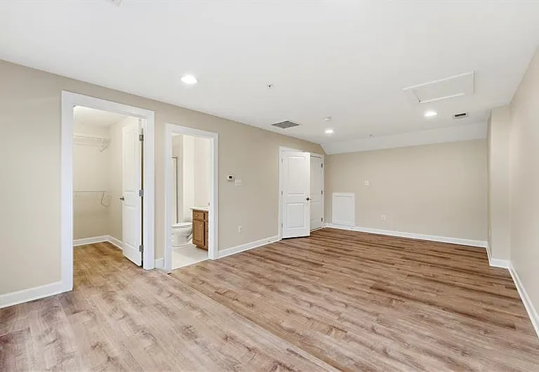 335 Osona Ln — Photo 30