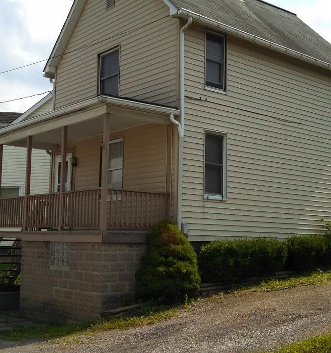 2nd image of 134 Whitmire Ave #House