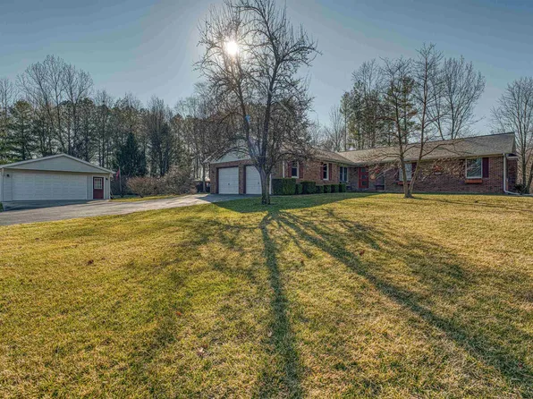1879 W 3rd St, Jasper, IN 47546