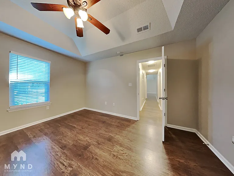5929 Tynwald Ln — Photo 11