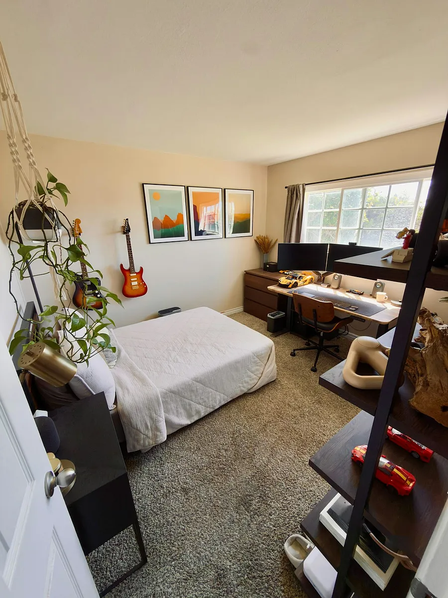 Building Photo - 1059 Presidio Dr