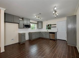 406 Emmett St, Bryan, TX 77802