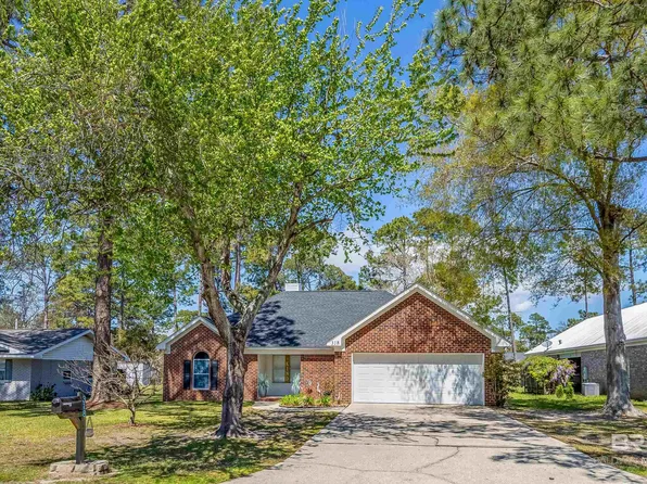 318 W 22nd Ave, Gulf Shores, AL 36542