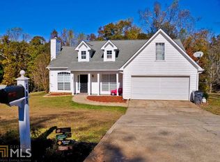 585 Flintlock Dr, Dacula, GA 30019