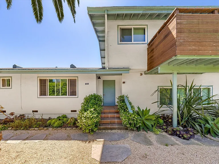 130 S Soledad St — Photo 26