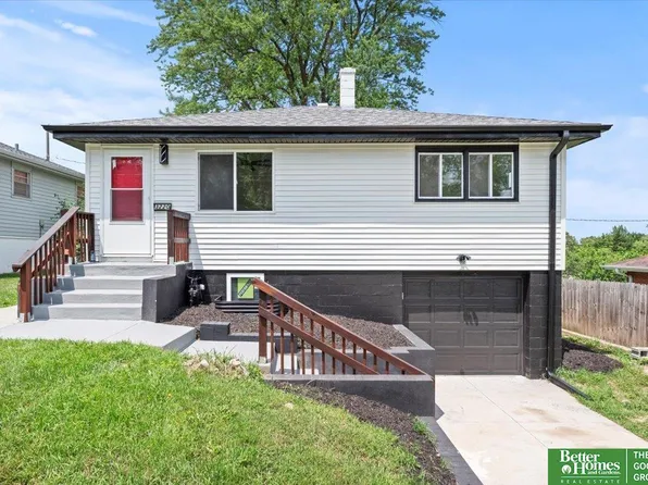 3220 Bedford Ave, Omaha, NE 68111