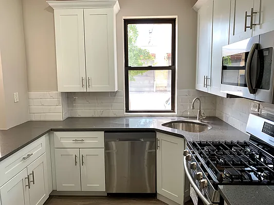 Rented by Vass Stevens Group | media 29