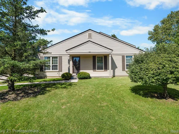 3001 High Pointe Ridge Rd, Lake Orion, MI 48359