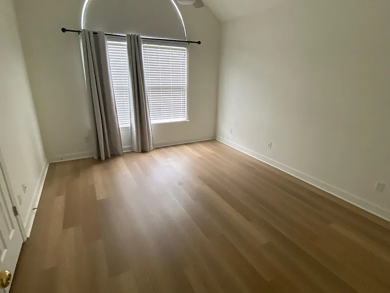 220 Club Meadows Ct — Photo 11
