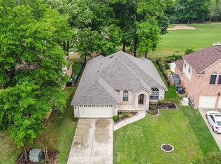 27 Laguna Rd, Montgomery, TX 77356