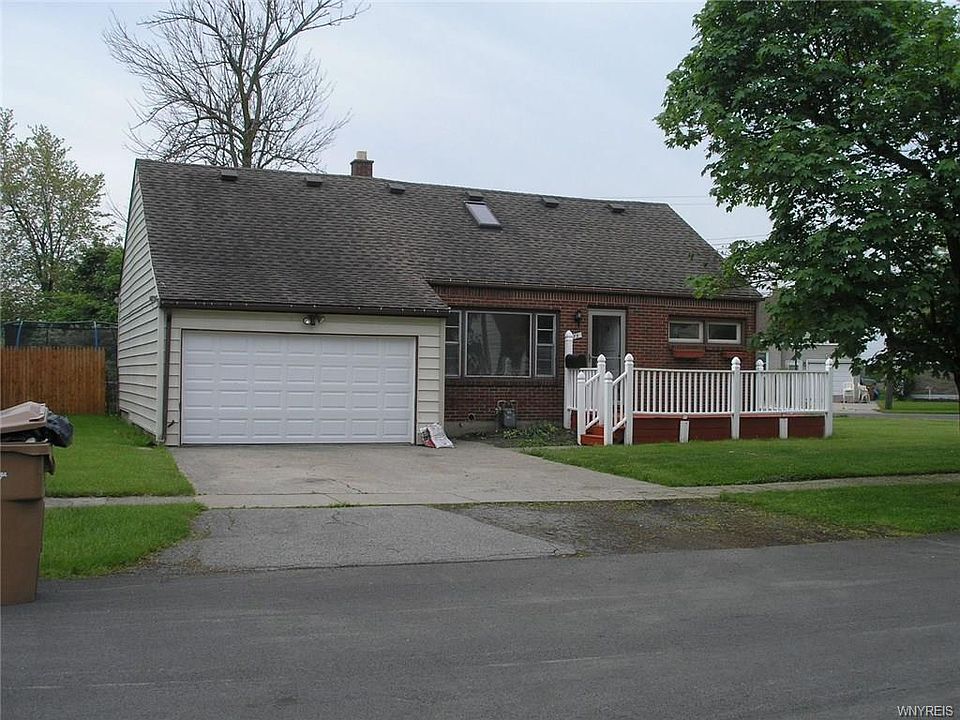 1st image of 75 Norine Dr