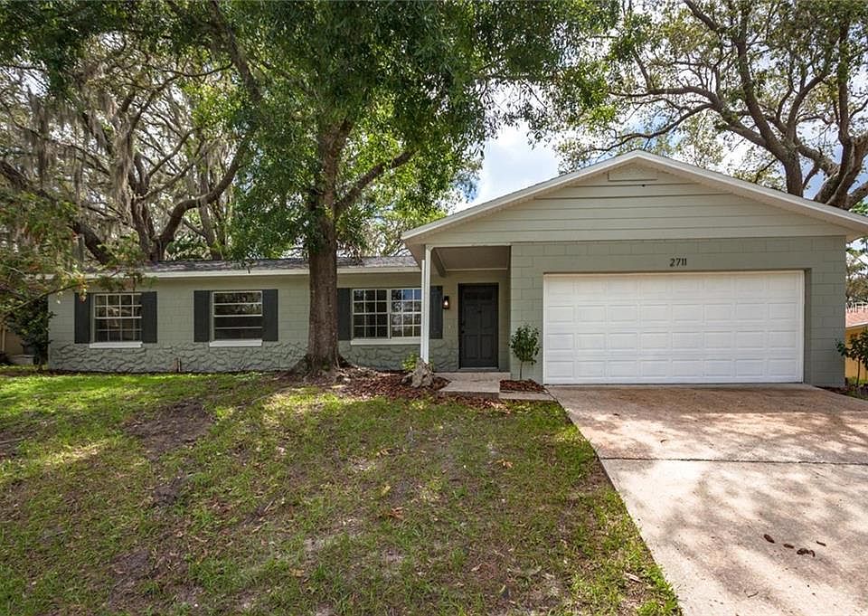 1st image of 2711 Kinnon Dr