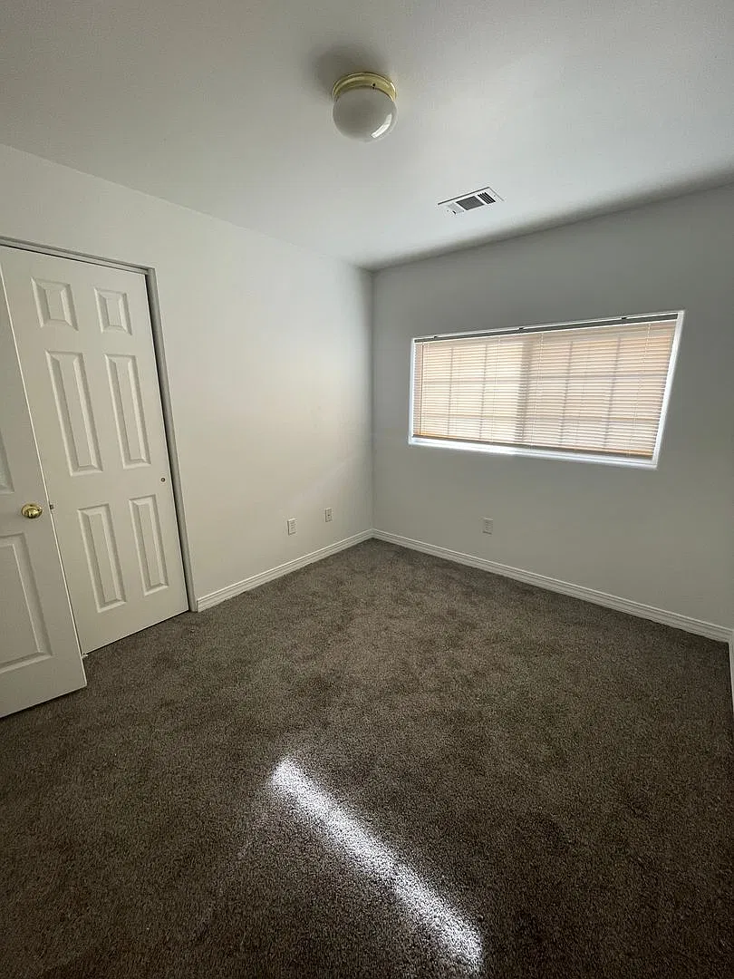 4014 Cheyenne Street Apartments — Photo 4