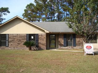 919 Granger Dr, Hinesville, GA 31313
