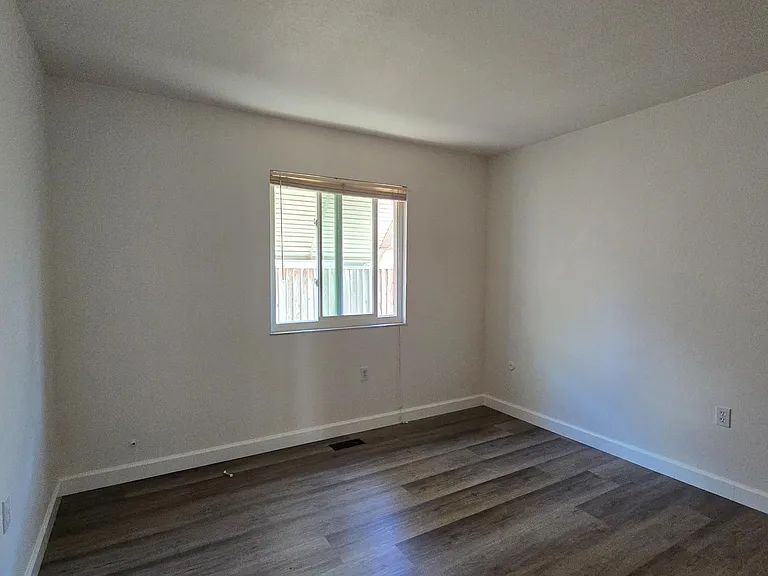 118 Yosemite Cir — Photo 10
